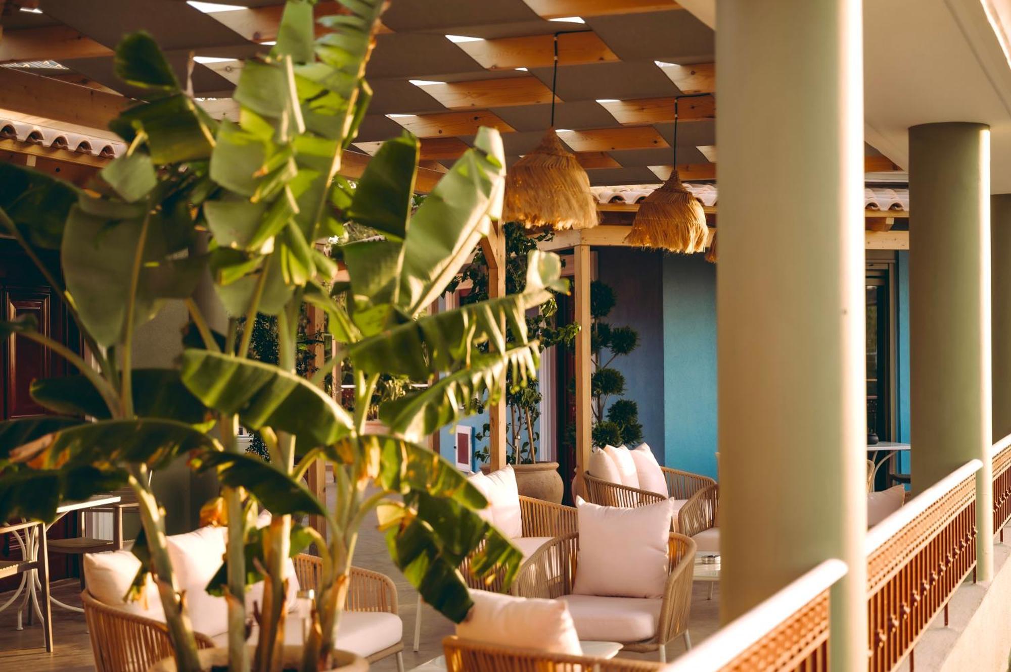 Ananda Apartment Skafidia